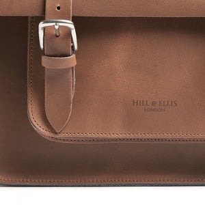 Hill and Ellis Mac Whiskey Tan Leather Pannier showing buckle 